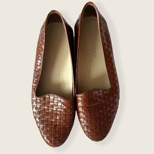 Trotters brown leather woven loafers size 8